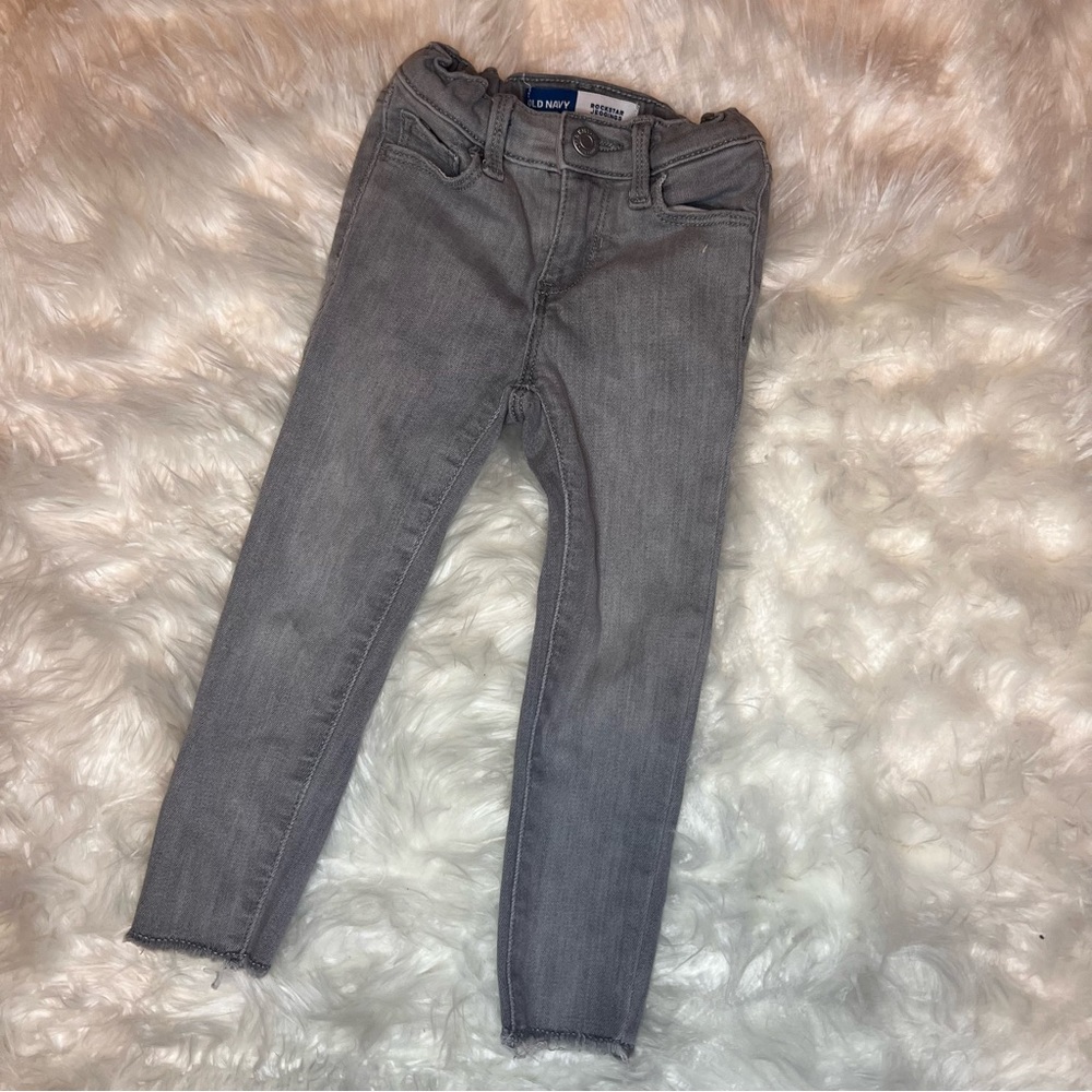 Toddler girl old navy Grey Skinny jeans size 3T in excellent condition